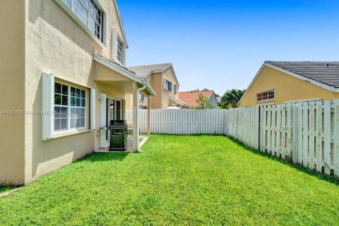 House in Weston, Florida 4 bedrooms, 189.06 sq.m. № 1887448 - photo 29