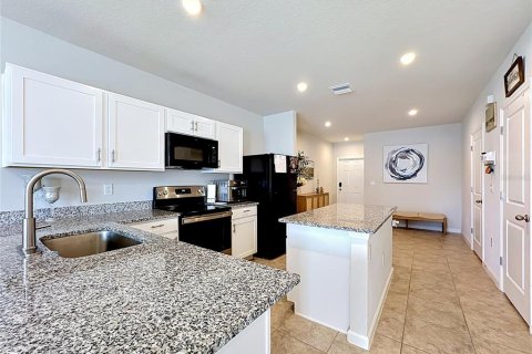 Townhouse in Bradenton, Florida 3 bedrooms, 132.94 sq.m. № 2152221 - photo 14