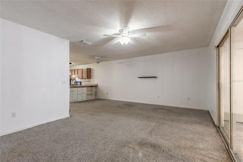 Touwnhouse à vendre à Port Orange, Floride: 2 chambres, 123.37 m2 № 2112027 - photo 16