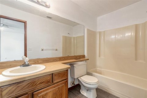 Touwnhouse à vendre à Port Orange, Floride: 2 chambres, 123.37 m2 № 2112027 - photo 4