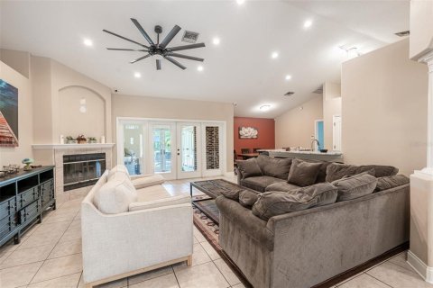 House in Groveland, Florida 5 bedrooms, 320.7 sq.m. № 1900716 - photo 2