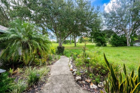 House in Groveland, Florida 5 bedrooms, 320.7 sq.m. № 1900716 - photo 13