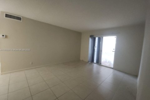 Condominio en venta en West Palm Beach, Florida, 1 dormitorio, 58.06 m2 № 2035334 - foto 9