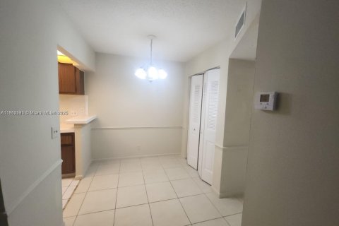 Condominio en venta en West Palm Beach, Florida, 1 dormitorio, 58.06 m2 № 2035334 - foto 7