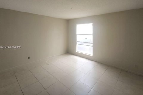 Condominio en venta en West Palm Beach, Florida, 1 dormitorio, 58.06 m2 № 2035334 - foto 3