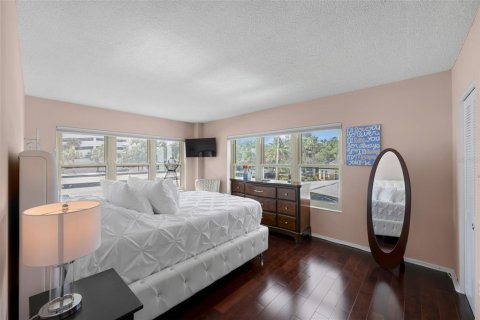 Copropriété à vendre à Tampa, Floride: 2 chambres, 102.56 m2 № 2405357 - photo 27