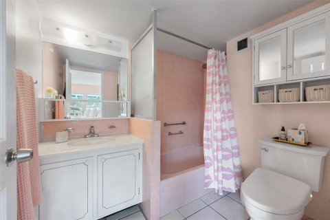 Copropriété à vendre à Tampa, Floride: 2 chambres, 102.56 m2 № 2405357 - photo 28