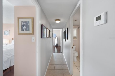 Copropriété à vendre à Tampa, Floride: 2 chambres, 102.56 m2 № 2405357 - photo 24