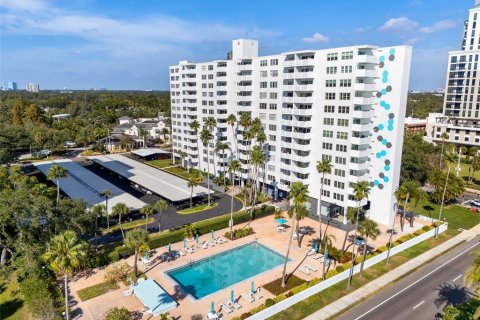 Condo à Tampa, Floride, 2 chambres  № 2405357
