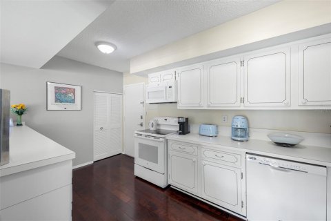 Copropriété à vendre à Tampa, Floride: 2 chambres, 102.56 m2 № 2405357 - photo 23