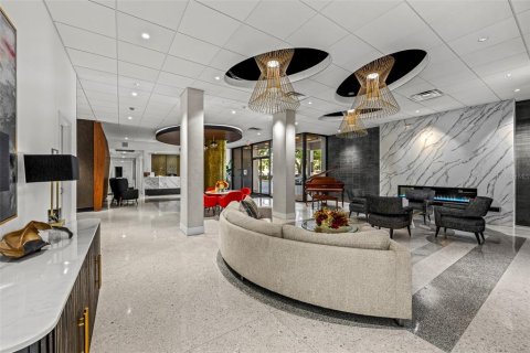 Copropriété à vendre à Tampa, Floride: 2 chambres, 102.56 m2 № 2405357 - photo 4