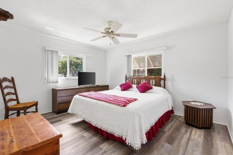 Villa ou maison à vendre à Summerfield, Floride: 2 chambres, 147.71 m2 № 2353501 - photo 16
