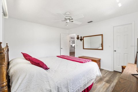 Villa ou maison à vendre à Summerfield, Floride: 2 chambres, 147.71 m2 № 2353501 - photo 17