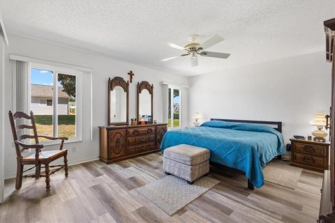 Villa ou maison à vendre à Summerfield, Floride: 2 chambres, 147.71 m2 № 2353501 - photo 12