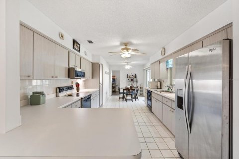 Villa ou maison à vendre à Summerfield, Floride: 2 chambres, 147.71 m2 № 2353501 - photo 8