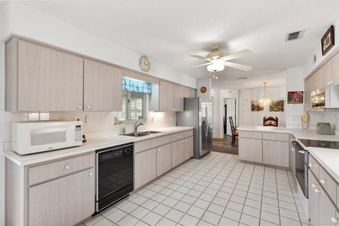 Villa ou maison à vendre à Summerfield, Floride: 2 chambres, 147.71 m2 № 2353501 - photo 10