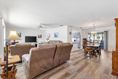 Villa ou maison à vendre à Summerfield, Floride: 2 chambres, 147.71 m2 № 2353501 - photo 2