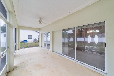Villa ou maison à louer à Ocala, Floride: 3 chambres, 175.96 m2 № 2101727 - photo 14