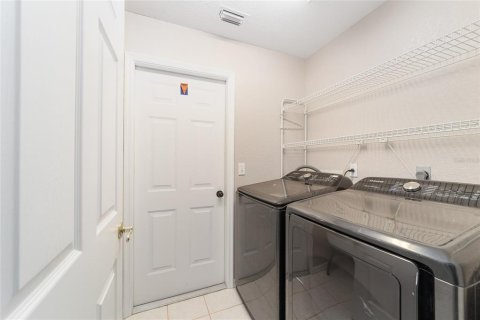 Villa ou maison à louer à Ocala, Floride: 3 chambres, 175.96 m2 № 2101727 - photo 13
