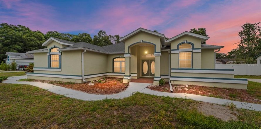 Villa ou maison à Ocala, Floride 3 chambres, 175.96 m2 № 2101727