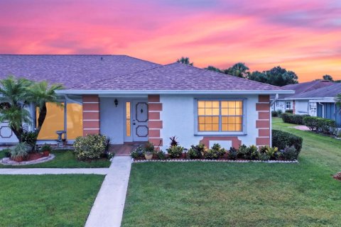 Condo in St. Lucie, Florida, 2 bedrooms № 2191142