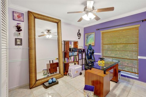 Villa ou maison à vendre à Palmetto Bay, Floride: 4 chambres, 148.83 m2 № 2035459 - photo 19