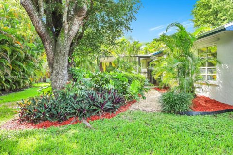 Villa ou maison à vendre à Palmetto Bay, Floride: 4 chambres, 148.83 m2 № 2035459 - photo 26