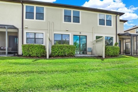 Townhouse in Tampa, Florida 2 bedrooms, 151.62 sq.m. № 1913175 - photo 19