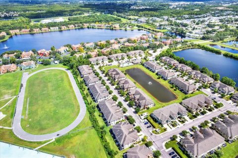 Townhouse in Tampa, Florida 2 bedrooms, 151.62 sq.m. № 1913175 - photo 28
