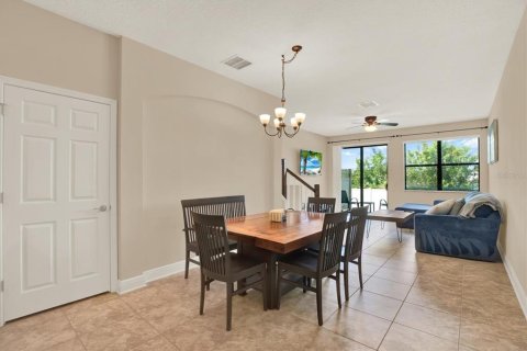 Townhouse in Tampa, Florida 2 bedrooms, 151.62 sq.m. № 1913175 - photo 8
