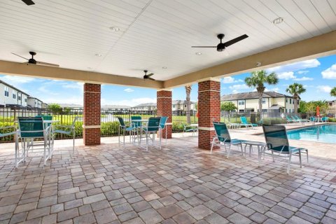 Townhouse in Tampa, Florida 2 bedrooms, 151.62 sq.m. № 1913175 - photo 24