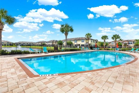 Townhouse in Tampa, Florida 2 bedrooms, 151.62 sq.m. № 1913175 - photo 22