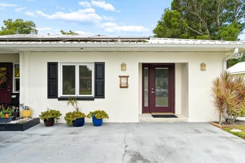 House in Clearwater, Florida 3 bedrooms, 188.03 sq.m. № 2395825 - photo 28