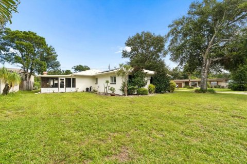 House in Clearwater, Florida 3 bedrooms, 188.03 sq.m. № 2395825 - photo 26