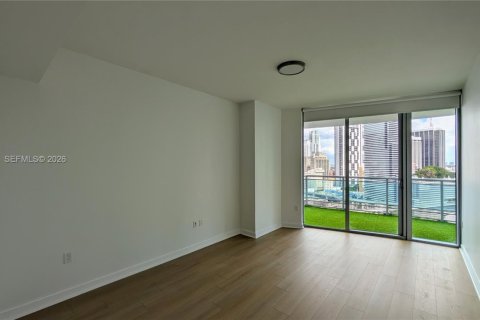 Купить кондоминиум в Майами, Флорида 3 спальни, 128.67м2, № 2085570 - фото 10