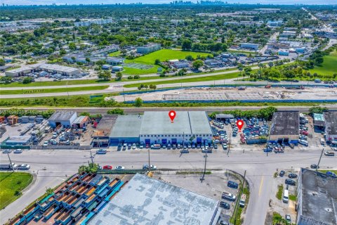 Immobilier commercial à vendre à Opa-locka, Floride № 1951188 - photo 1