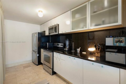 Condominio en venta en Miami, Florida, 1 dormitorio, 79.06 m2 № 1855115 - foto 8