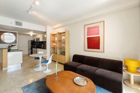 Condominio en venta en Miami, Florida, 1 dormitorio, 79.06 m2 № 1855115 - foto 10