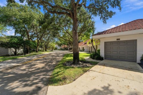 Copropriété à vendre à Plantation, Floride: 1 chambre, 98.38 m2 № 2426133 - photo 21