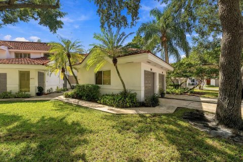 Copropriété à vendre à Plantation, Floride: 1 chambre, 98.38 m2 № 2426133 - photo 18