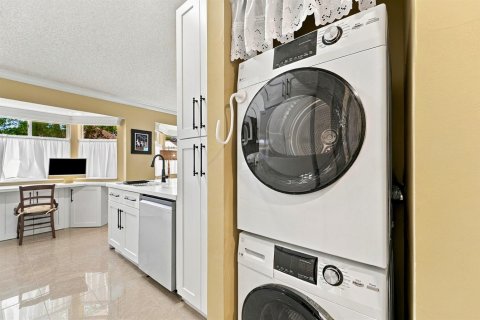 Copropriété à vendre à Plantation, Floride: 1 chambre, 98.38 m2 № 2426133 - photo 15