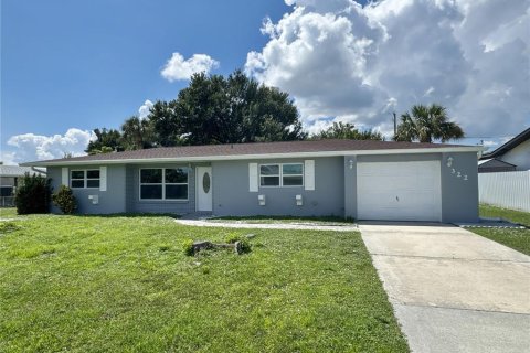 Casa en Port Charlotte, Florida 2 dormitorios, 101.08 m2 № 2380653