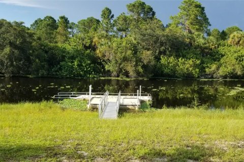 Terreno en venta en North Port, Florida № 1419527 - foto 3