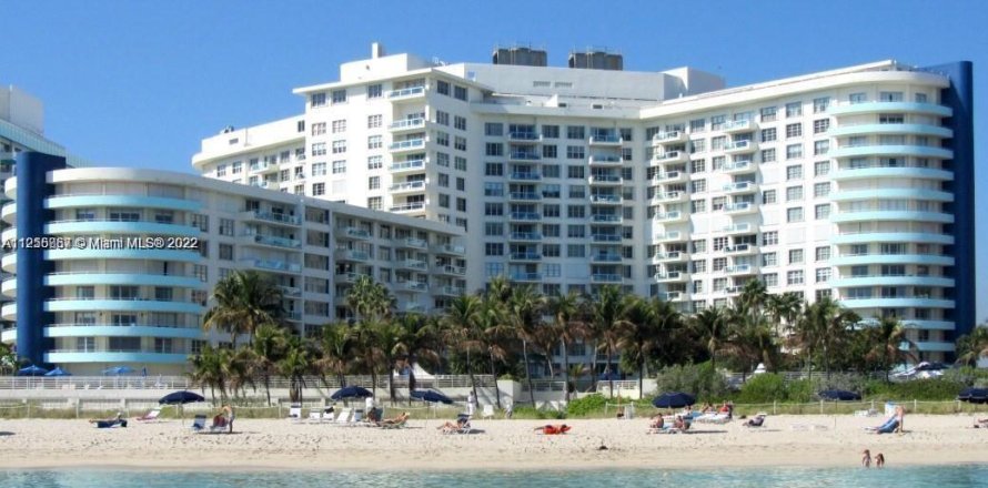 Condo à Miami Beach, Floride, 2 chambres  № 1756186
