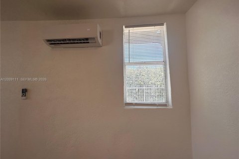 Apartment in Miami, Florida 37.16 sq.m. № 2089911 - photo 14
