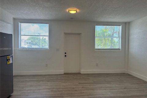 Apartment in Miami, Florida 37.16 sq.m. № 2089911 - photo 23