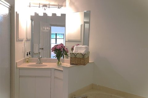 Снять в аренду кондоминиум в Сарасота, Флорида 5 комнат, 159.05м2, № 2208504 - фото 25