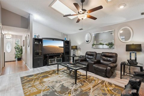 Casa en venta en Orlando, Florida, 4 dormitorios, 202.34 m2 № 2198794 - foto 12