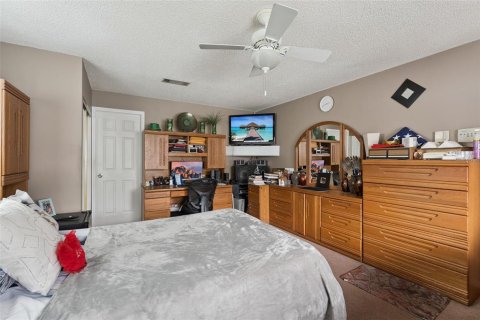 Casa en venta en Orlando, Florida, 4 dormitorios, 202.34 m2 № 2198794 - foto 18