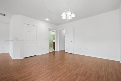 Townhouse in Miramar, Florida 4 bedrooms, 203.46 sq.m. № 1684172 - photo 30